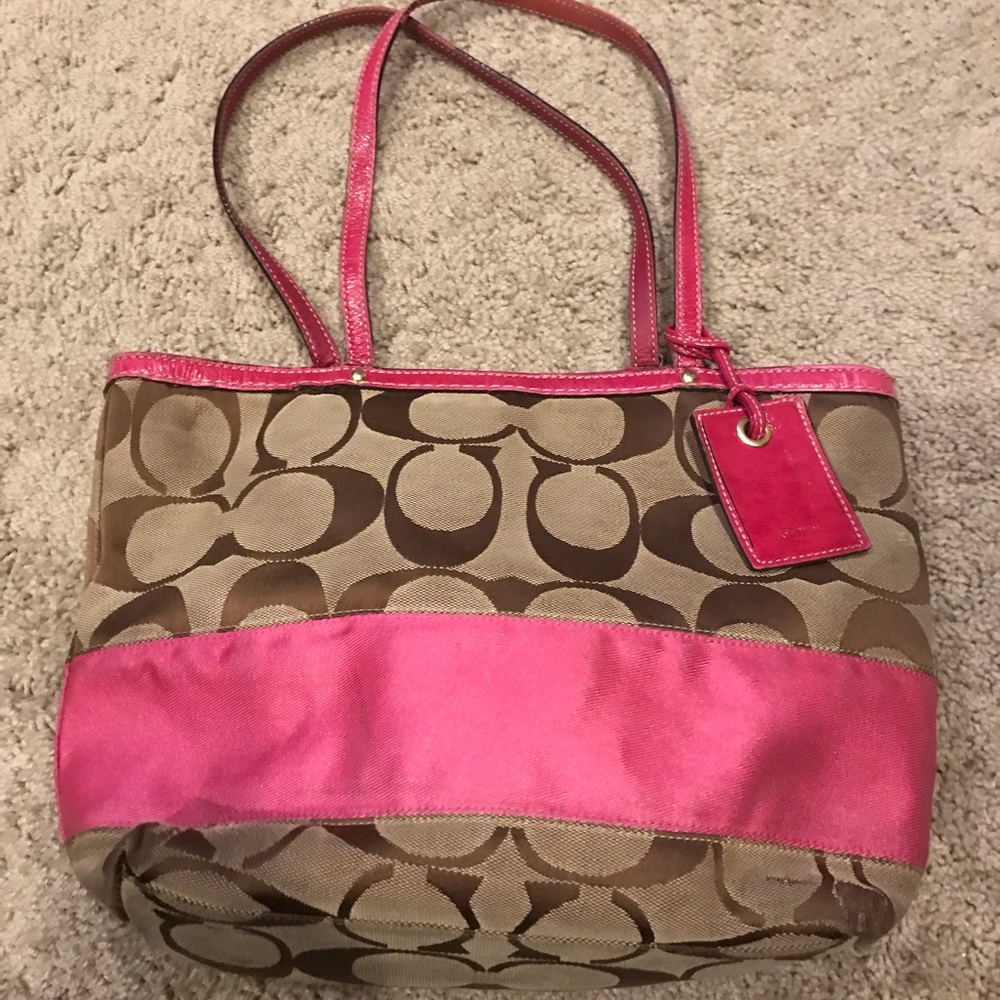 Vintage Pink Coach Bag!